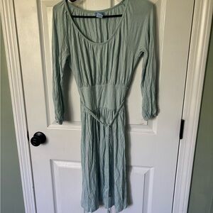 Sea foam Green Long-Sleeve Dress